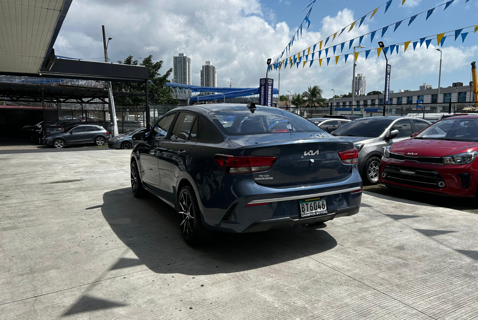 Kia Rio 2023 Manual color Azul, Imagen #6