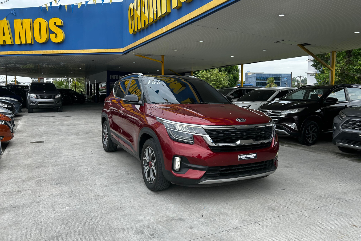 Kia Seltos 2020 Automático color Rojo, Imagen #3