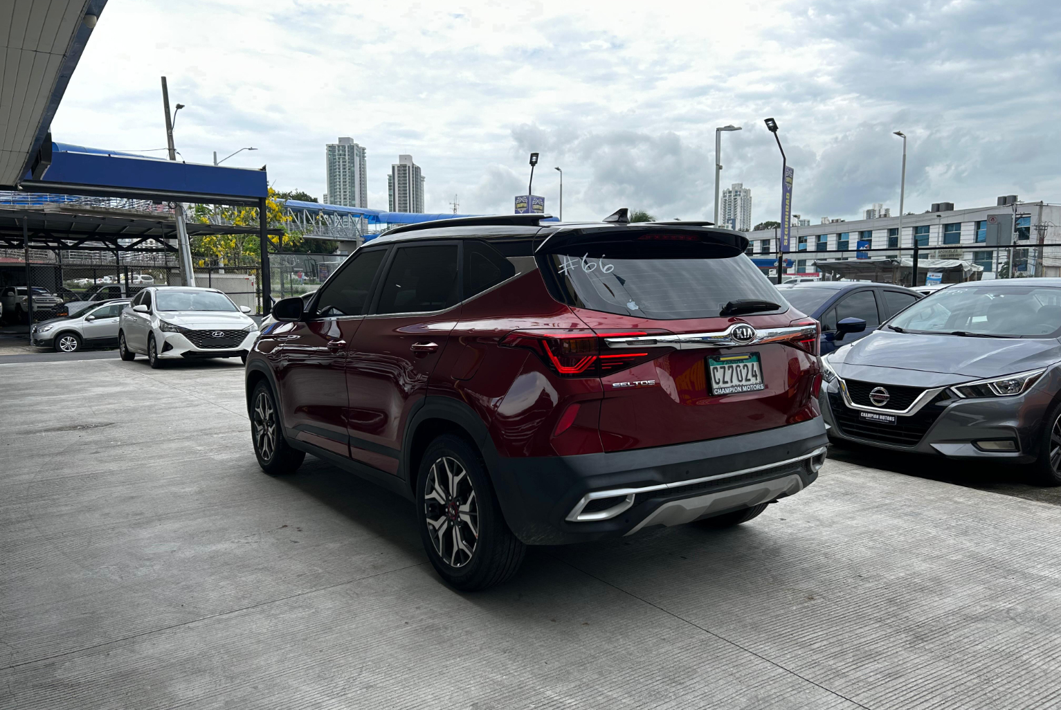 Kia Seltos 2020 Automático color Rojo, Imagen #6