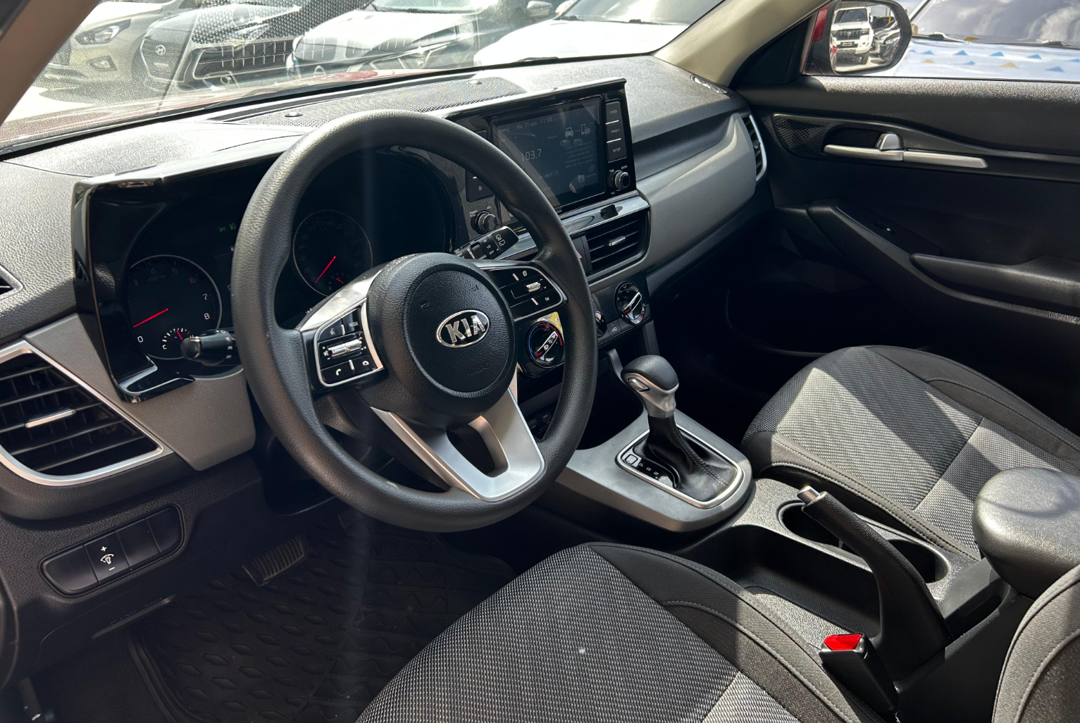 Kia Seltos 2020 Automático color Rojo, Imagen #7