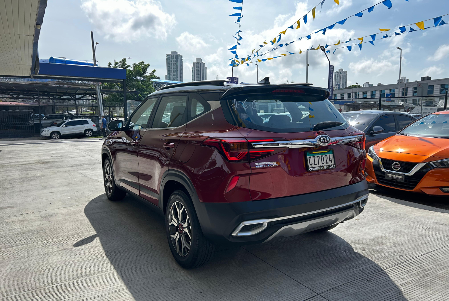 Kia Seltos 2020 Automático color Rojo, Imagen #6