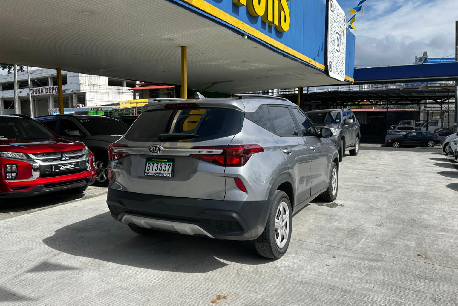 Kia Seltos 2022 Manual color Gris, Imagen #4