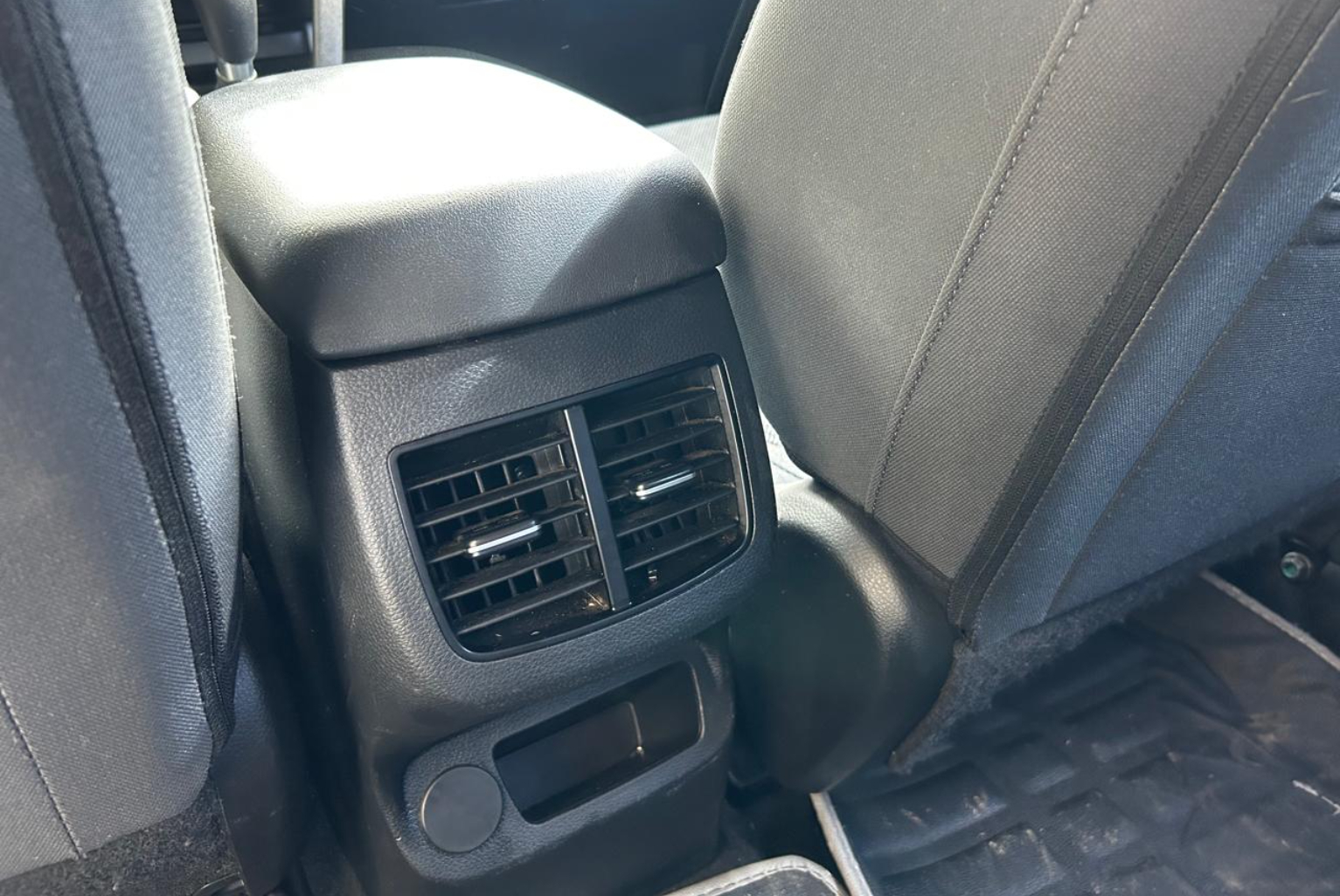 Kia Seltos 2022 Manual color Gris, Imagen #11