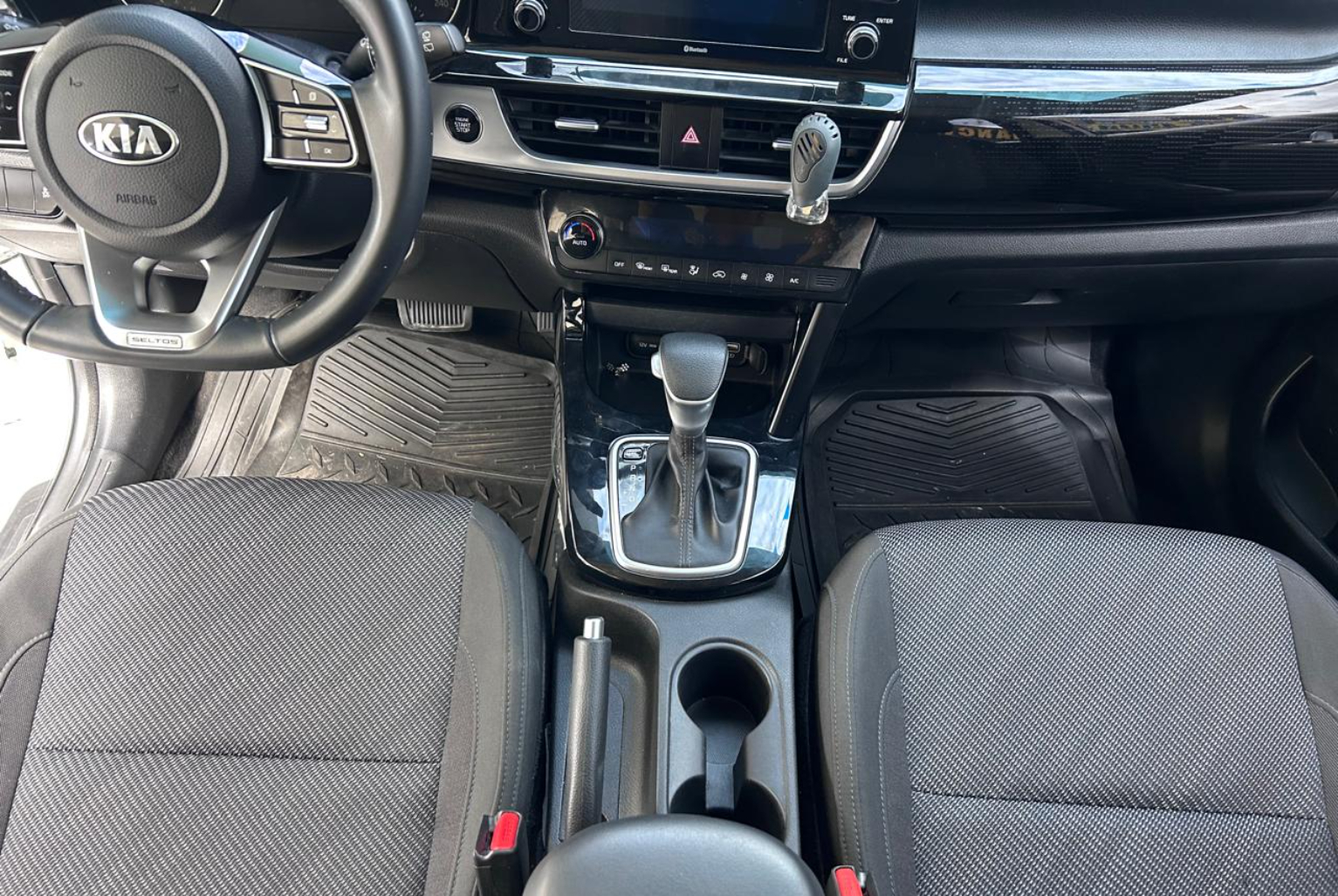 Kia Seltos 2022 Automático color Blanco, Imagen #8