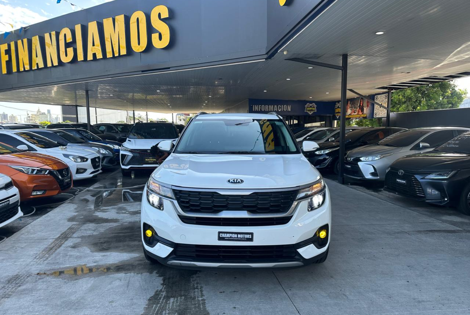 Kia Seltos 2022 Manual color Blanco, Imagen #2