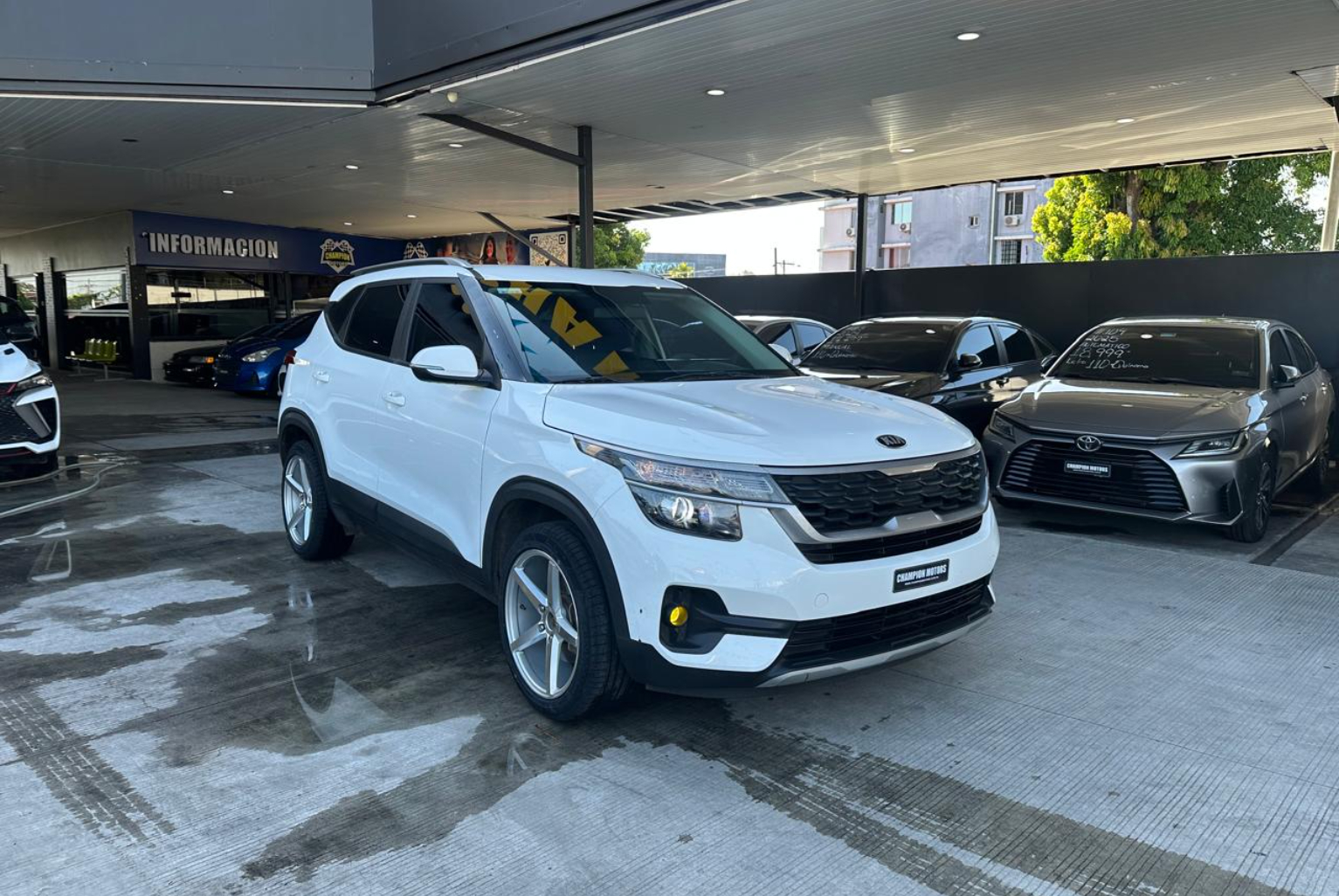 Kia Seltos 2022 Manual color Blanco, Imagen #3