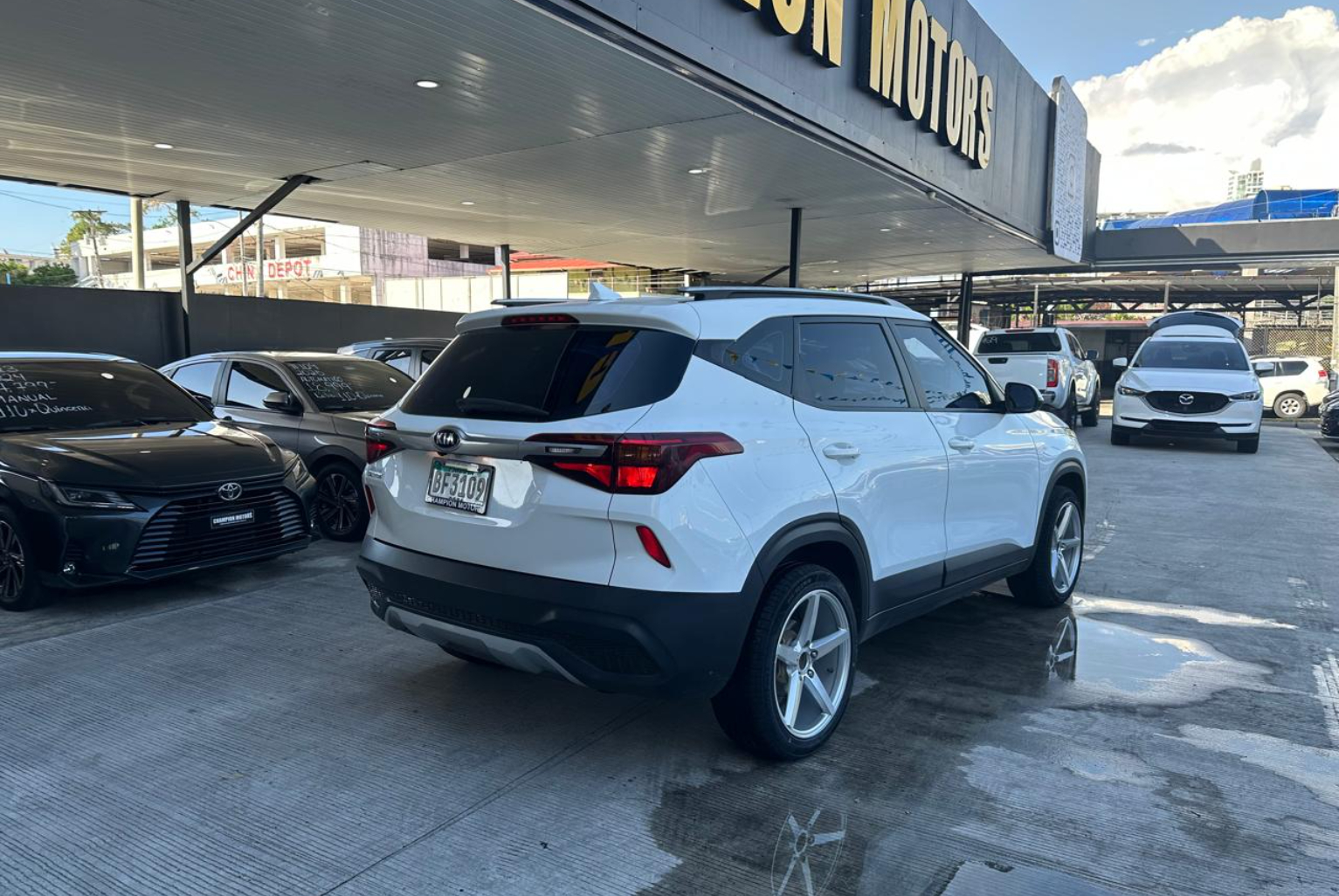 Kia Seltos 2022 Manual color Blanco, Imagen #4