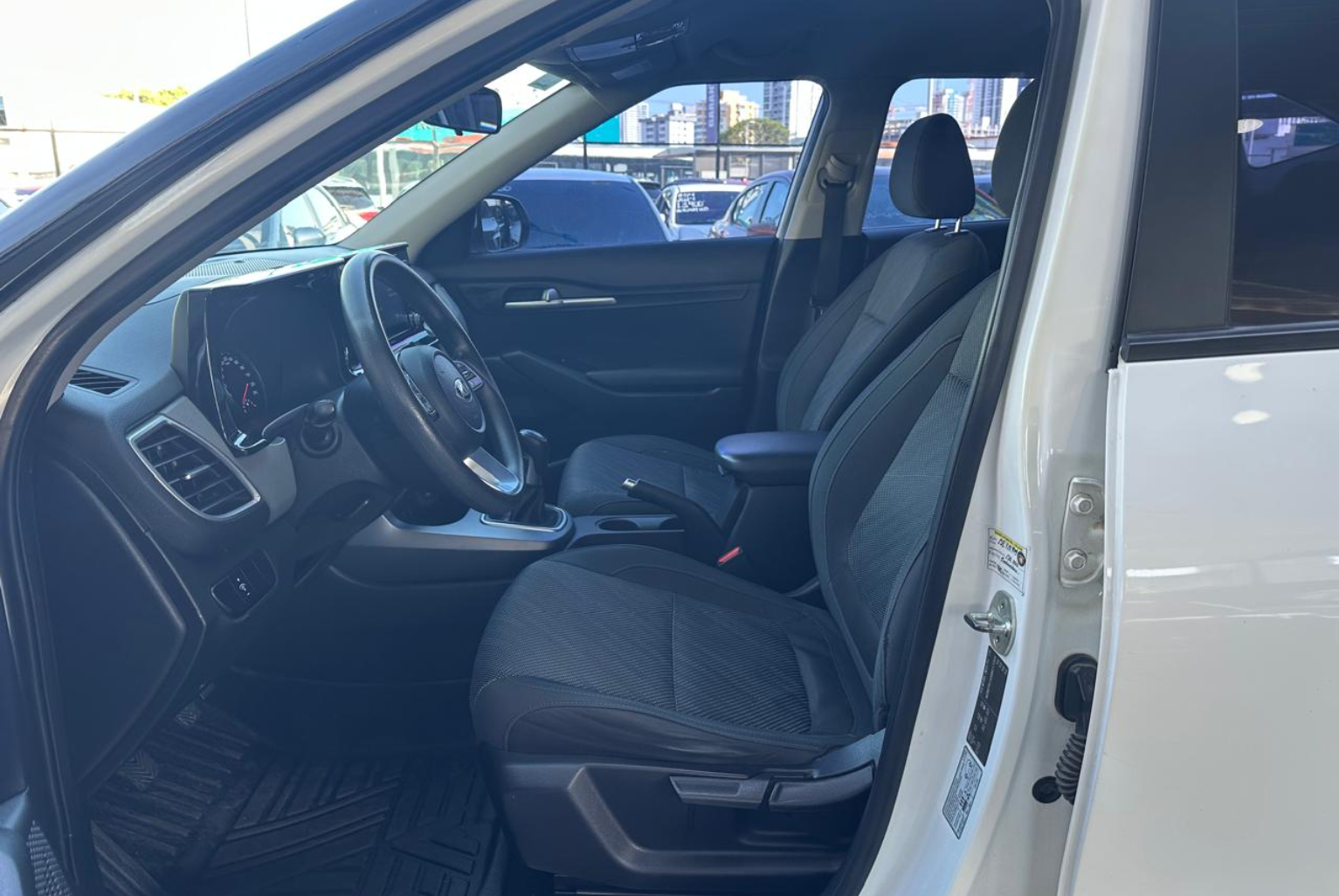 Kia Seltos 2022 Manual color Blanco, Imagen #7