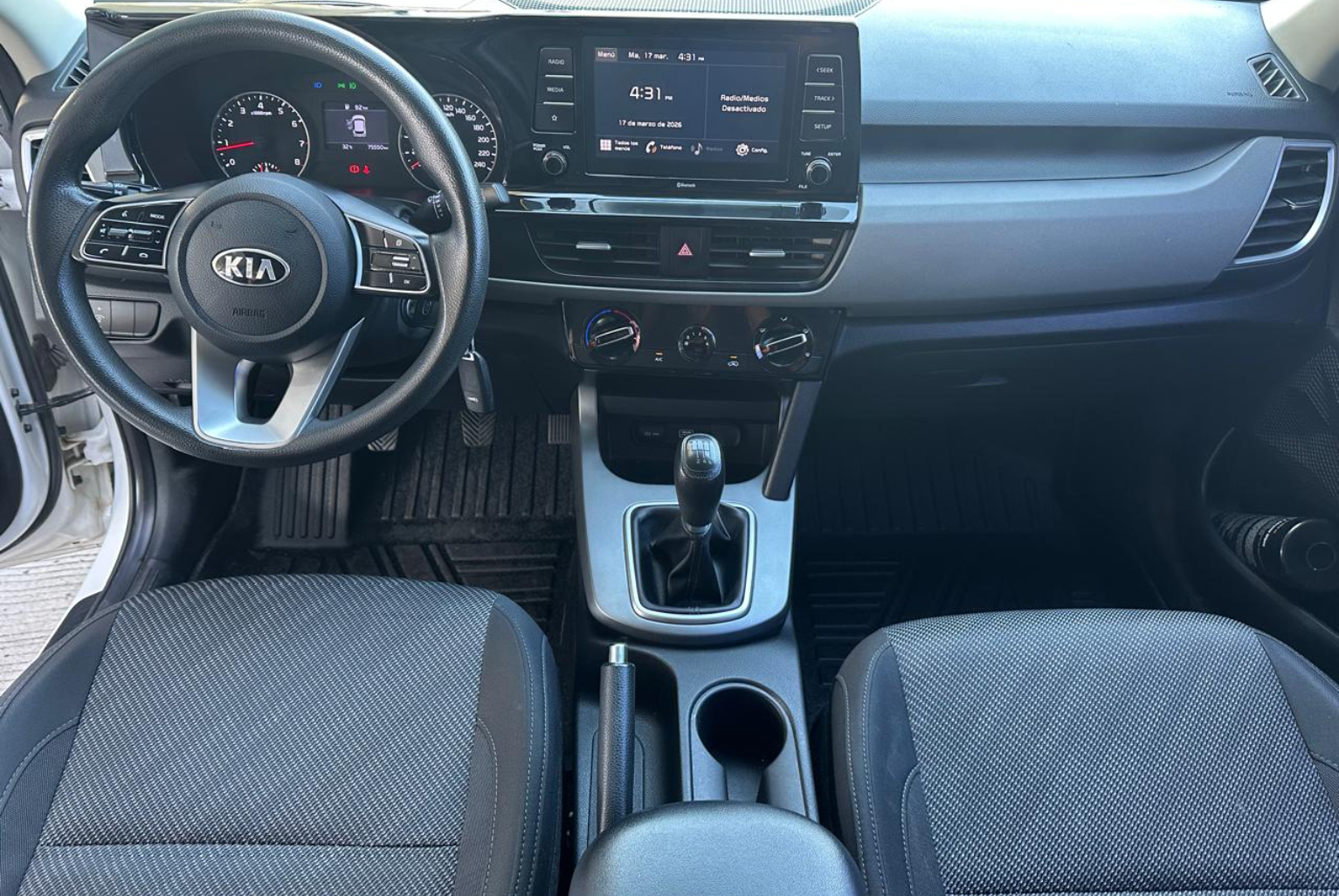 Kia Seltos 2022 Manual color Blanco, Imagen #9
