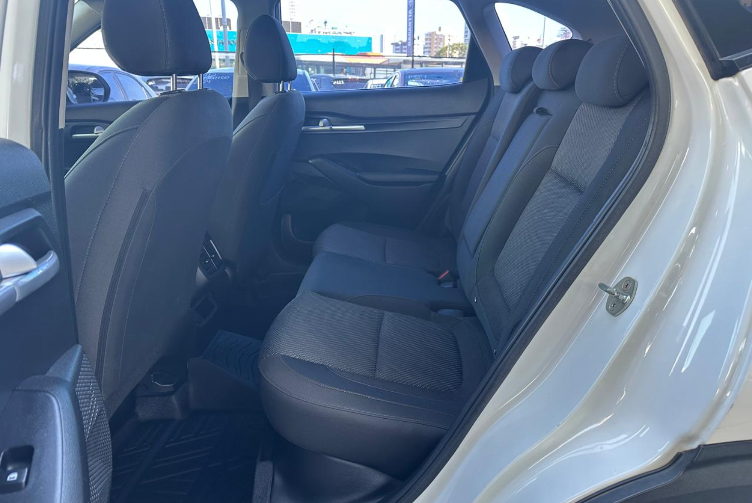 Kia Seltos 2022 Manual color Blanco, Imagen #10