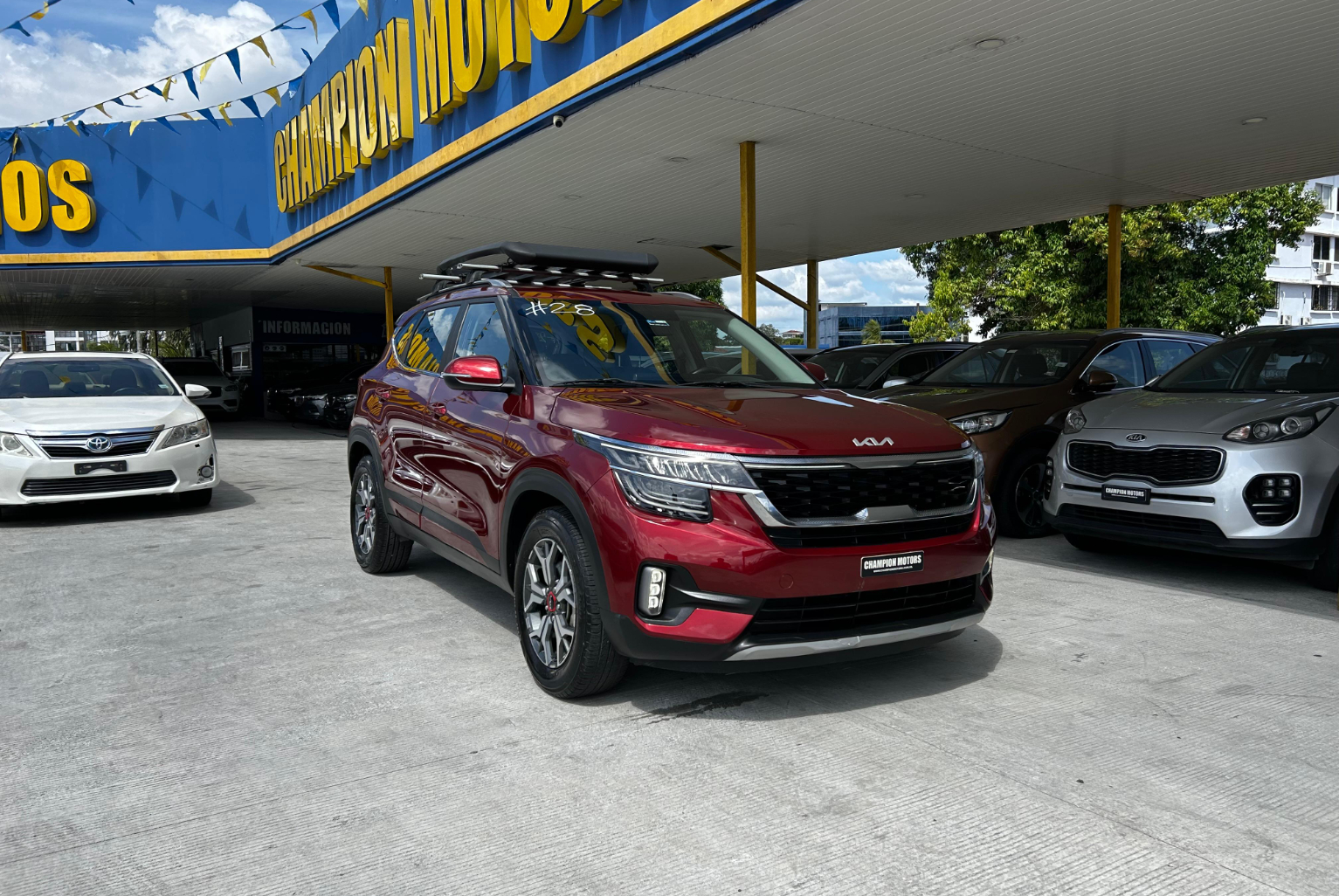 Kia Seltos 2023 Automático color Rojo, Imagen #3