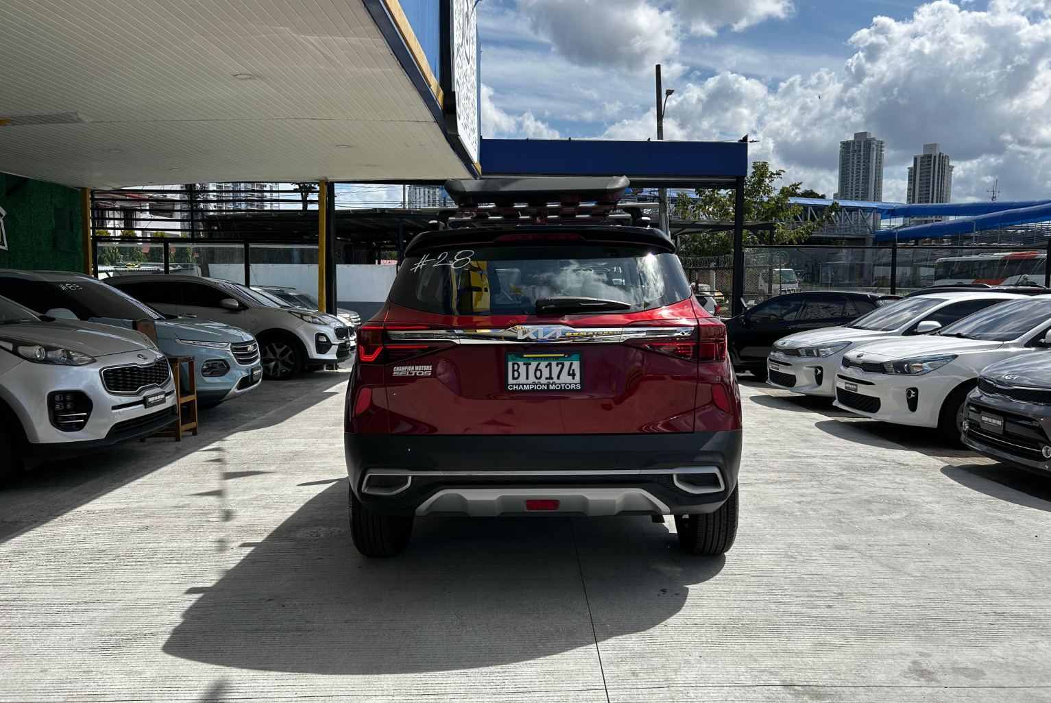 Kia Seltos 2023 Automático color Rojo, Imagen #5