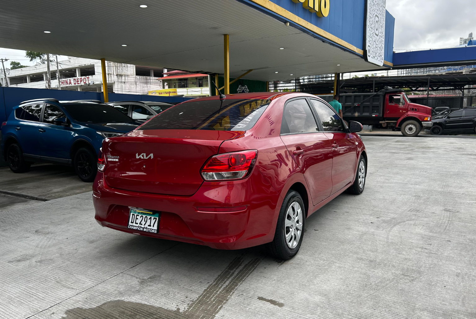 Kia Soluto 2024 Automático color Rojo, Imagen #4