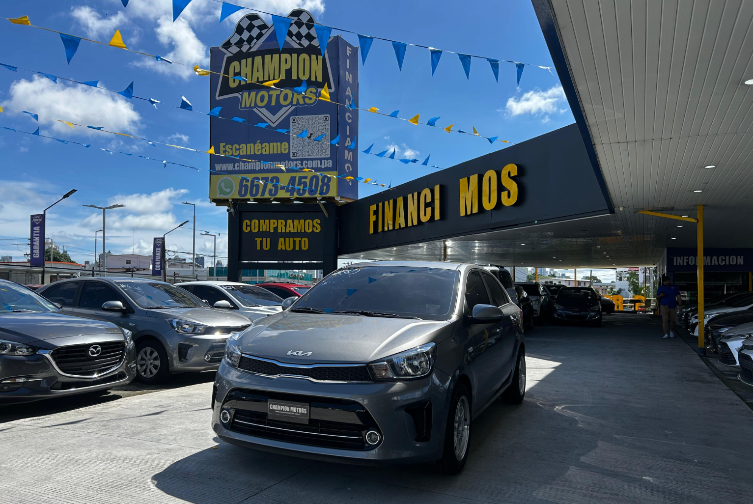 Kia Soluto 2024 Automático color Gris, Imagen #1