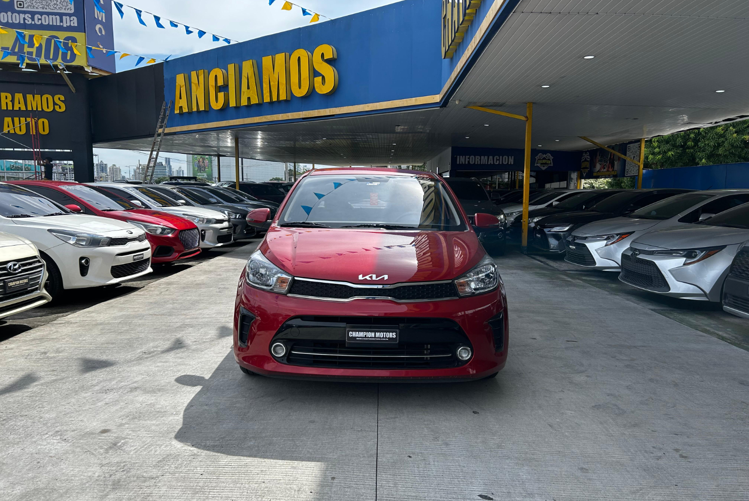 Kia Soluto 2025 Automático color Rojo, Imagen #2