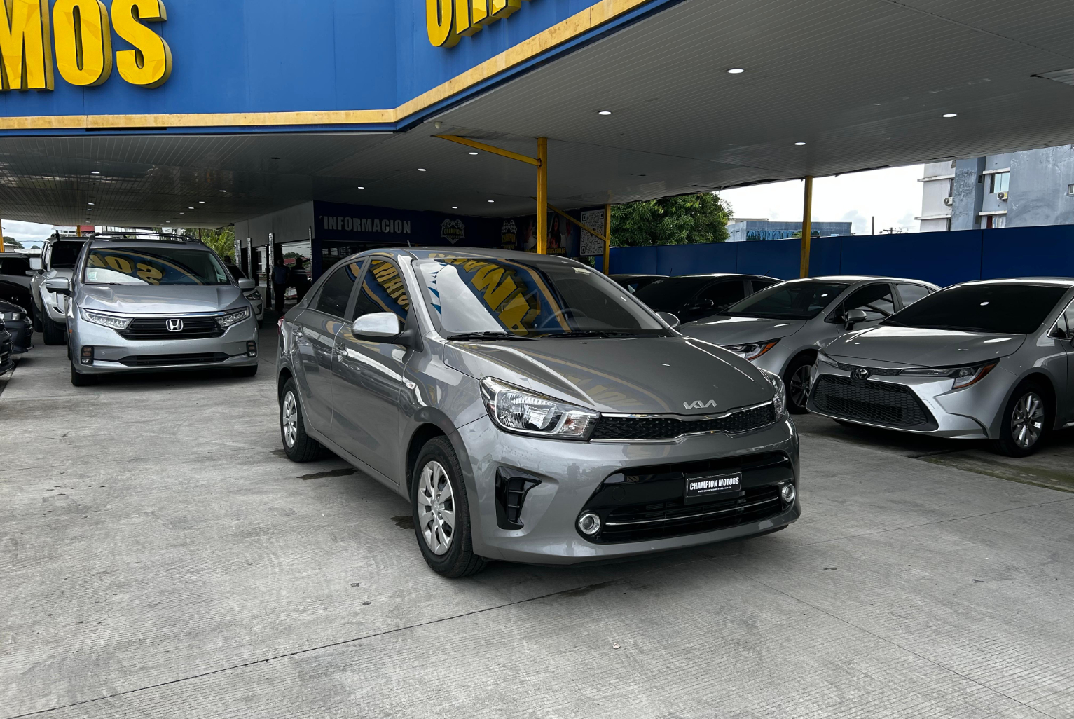 Kia Soluto 2026 Automático color Blanco, Imagen #3