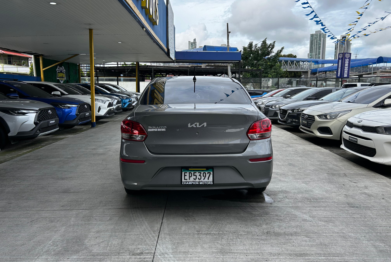 Kia Soluto 2026 Automático color Blanco, Imagen #5