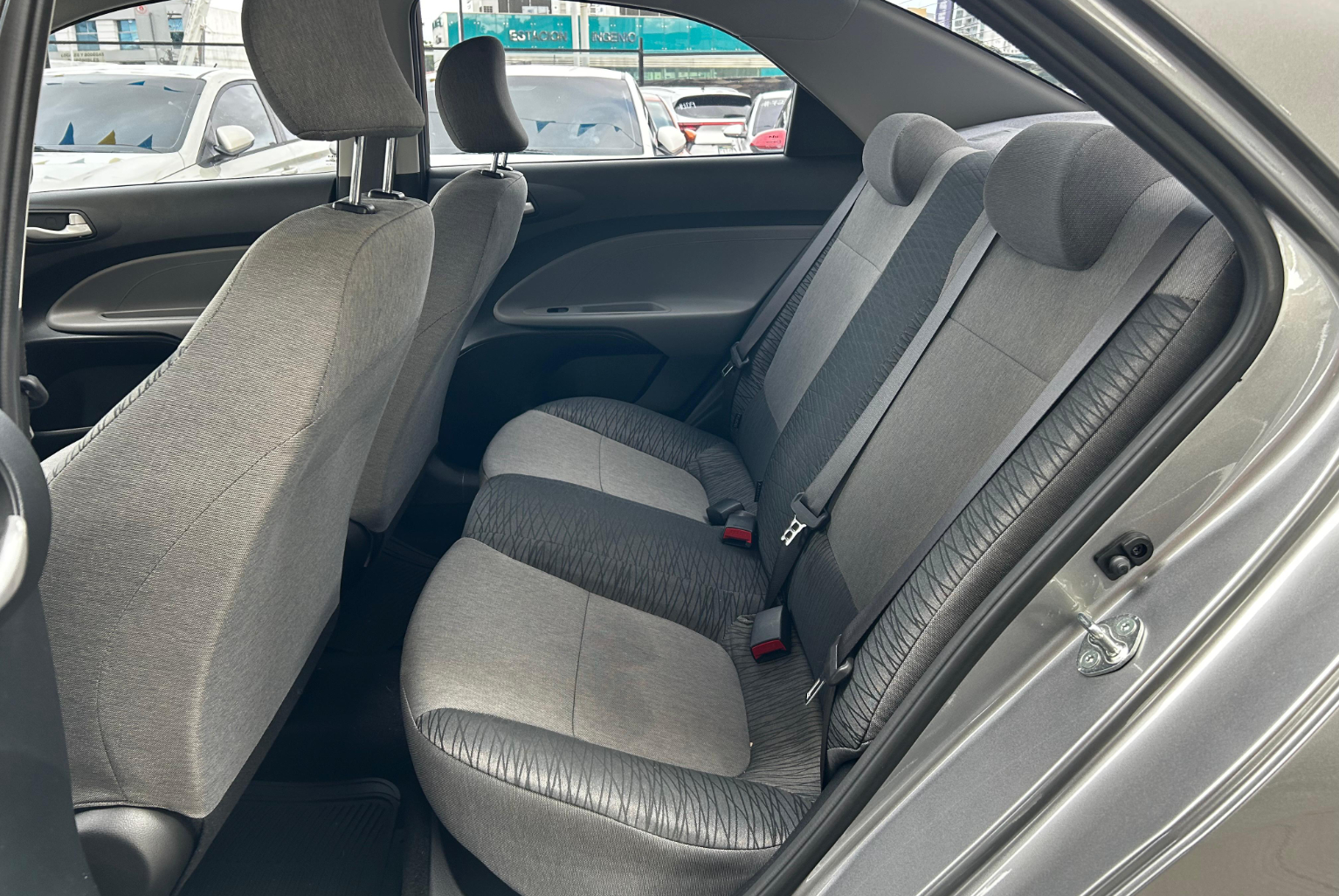 Kia Soluto 2026 Automático color Blanco, Imagen #10