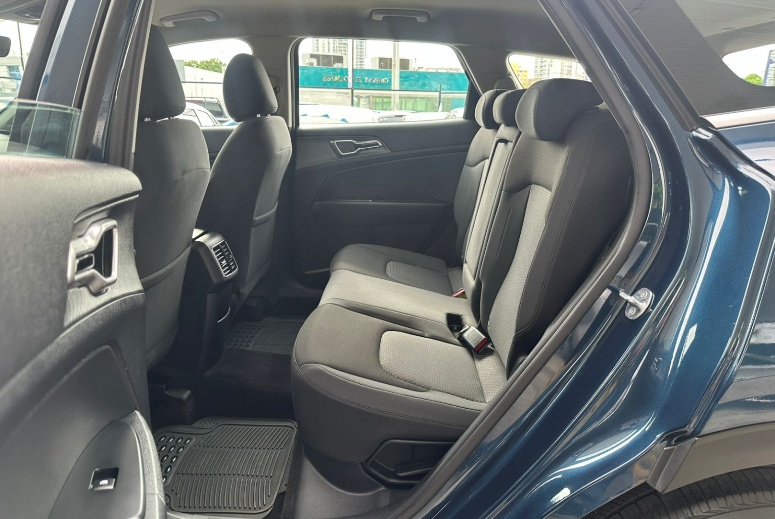 Kia Sportage 2025 Automático color Azul, Imagen #10