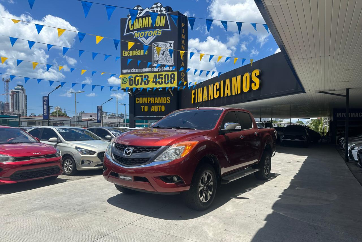 Mazda BT-50 2015 Automático color Rojo, Imagen #1
