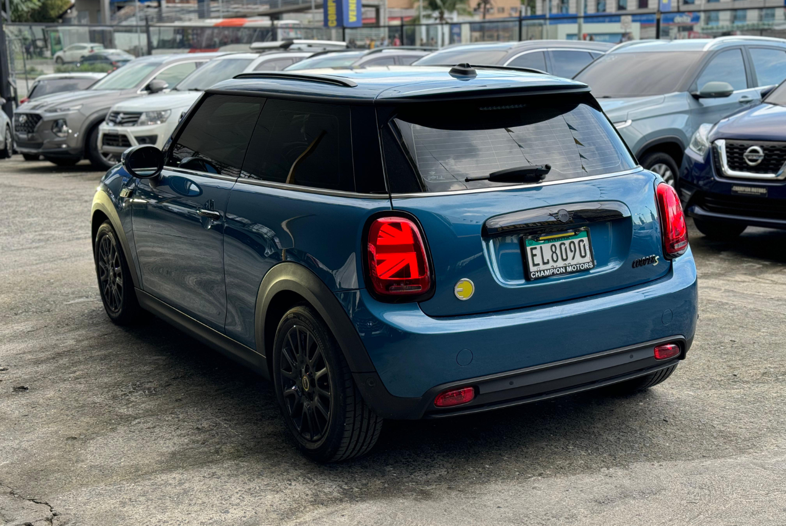 MINI Cooper 2024 Automático color Celeste, Imagen #6