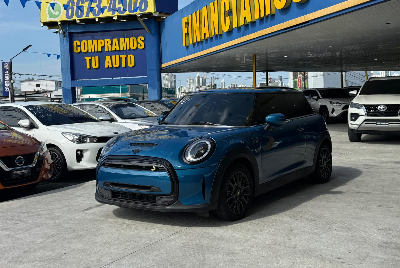 MINI Cooper 2024 Automático color Celeste, Imagen #1