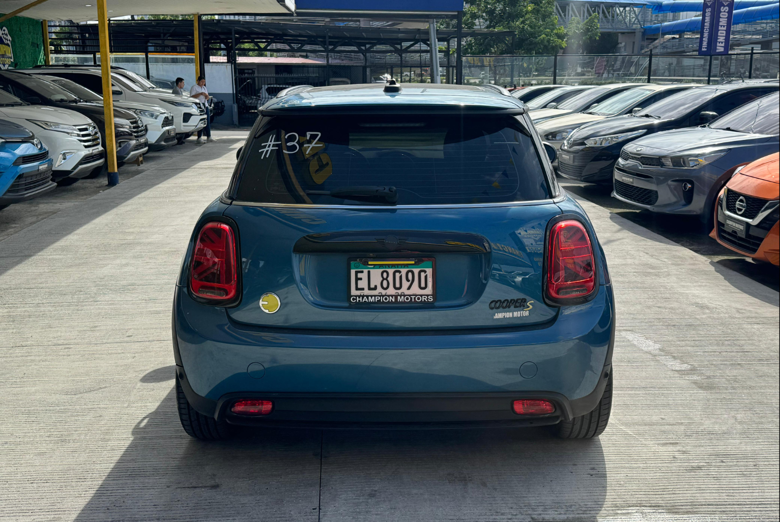 MINI Cooper 2024 Automático color Celeste, Imagen #6