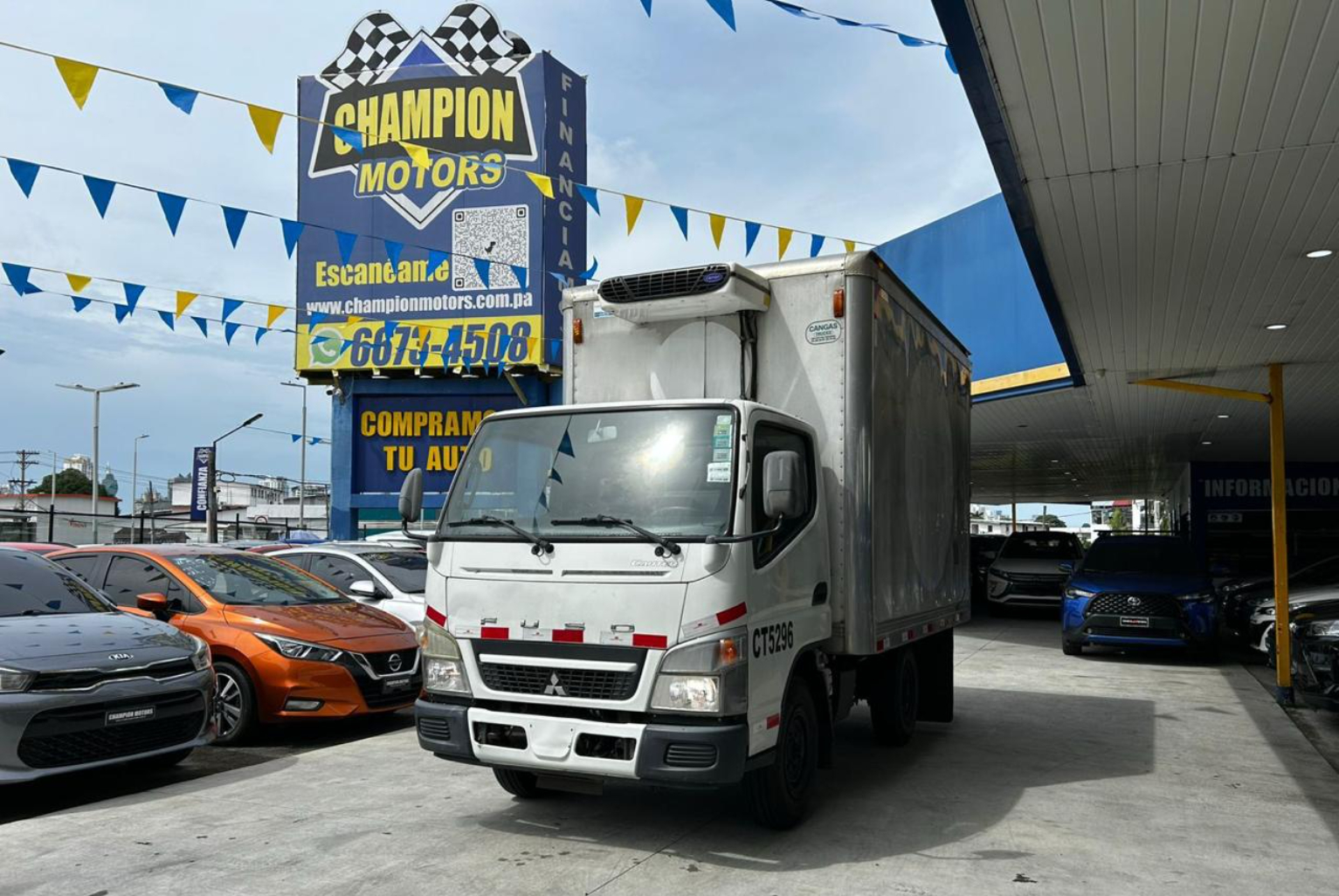 Mitsubishi FE71CB8LGPA X70 2019 Automático color Blanco, Imagen #1