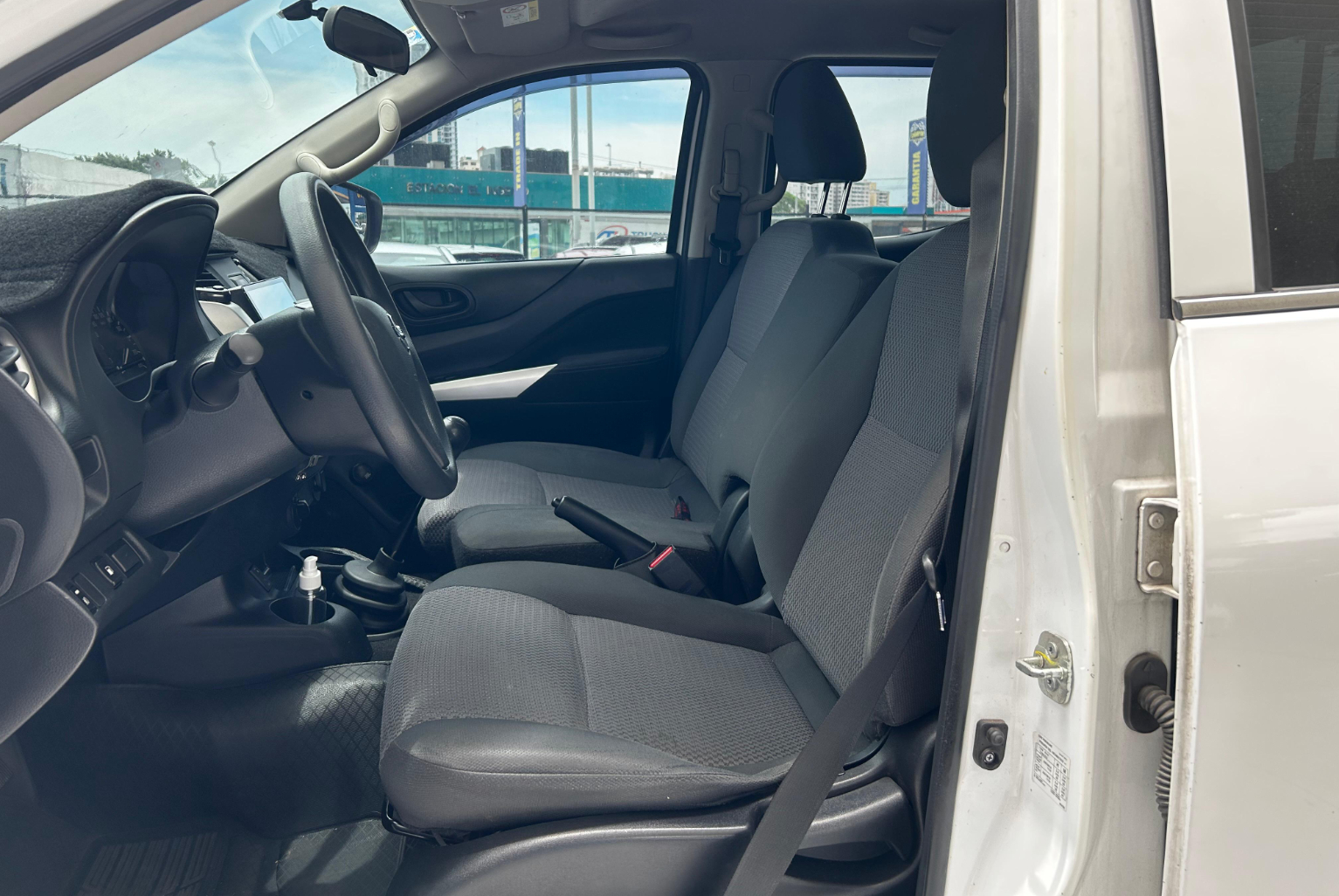 Nissan Frontier 2020 Manual color Blanco, Imagen #8