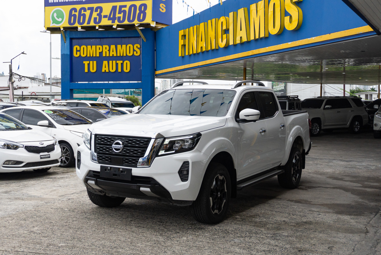 Nissan Frontier 2022 Automático color Blanco, Imagen #1