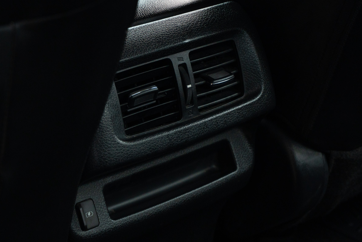 Nissan Frontier 2022 Automático color Blanco, Imagen #8