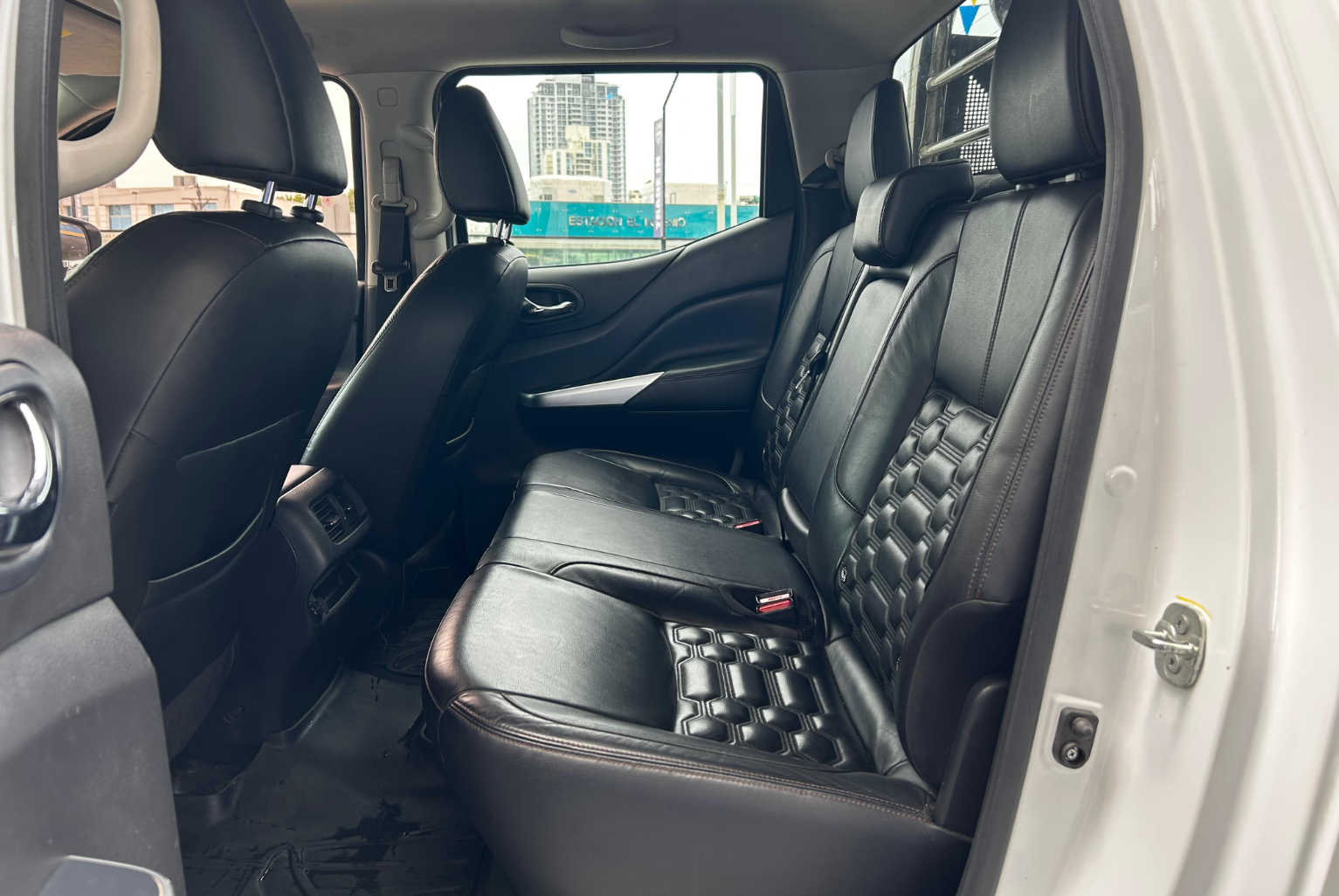 Nissan Frontier 2022 Automático color Blanco, Imagen #10