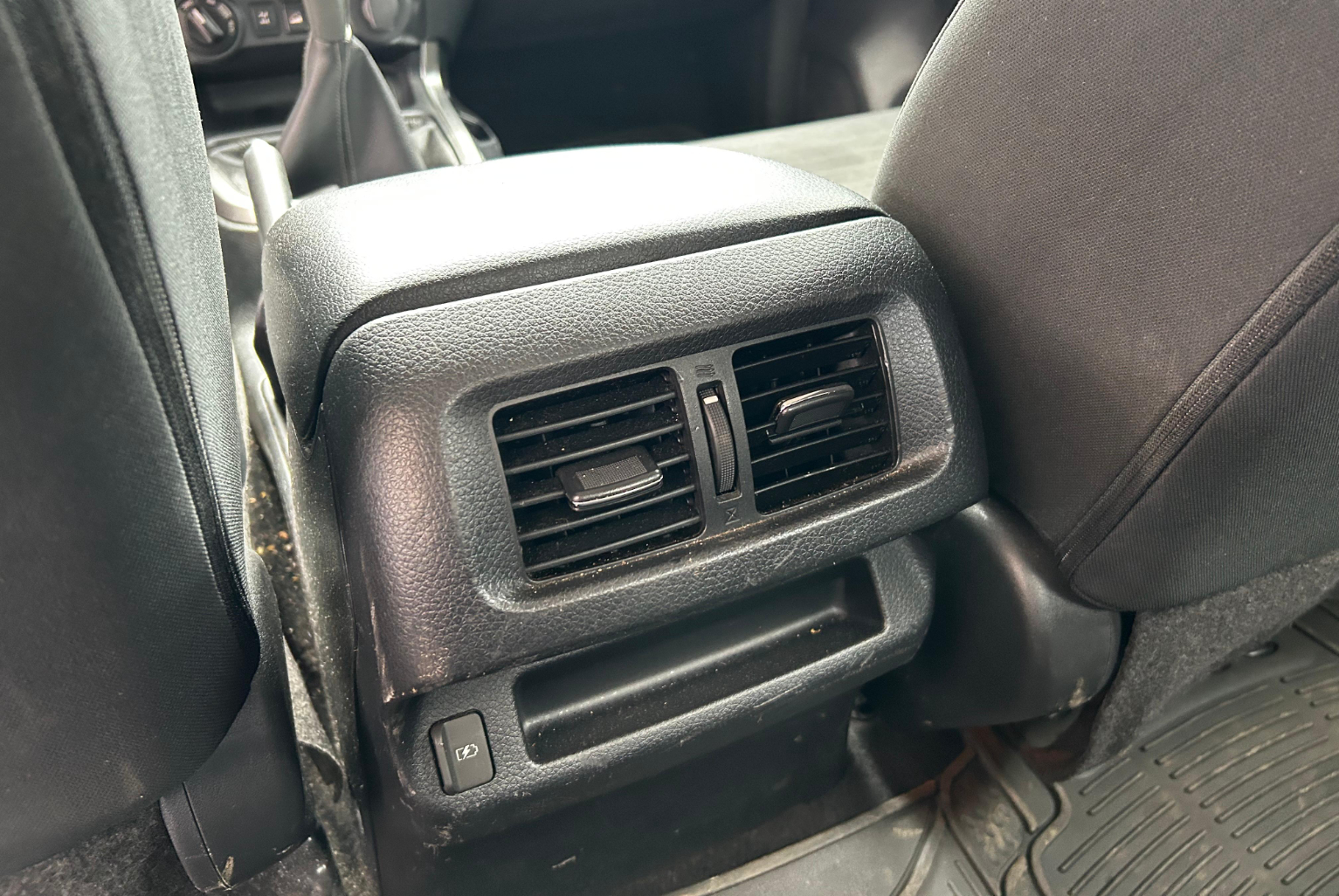 Nissan Frontier 2022 Manual color Gris, Imagen #11