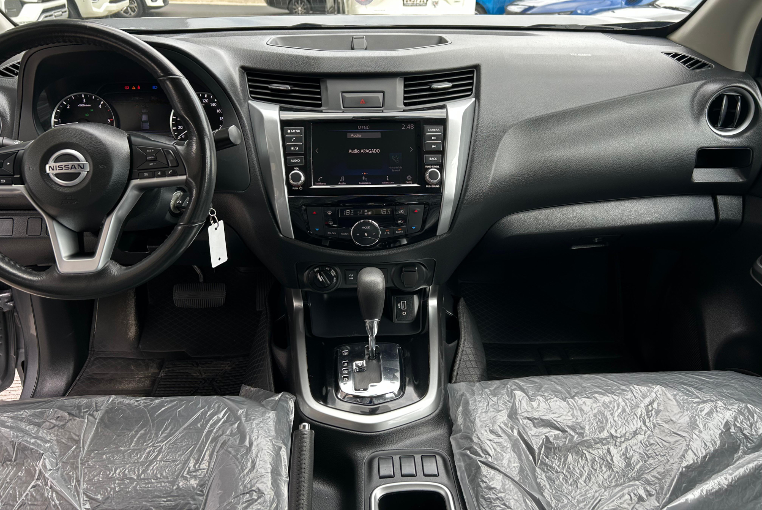 Nissan Frontier 2022 Automático color Gris, Imagen #9