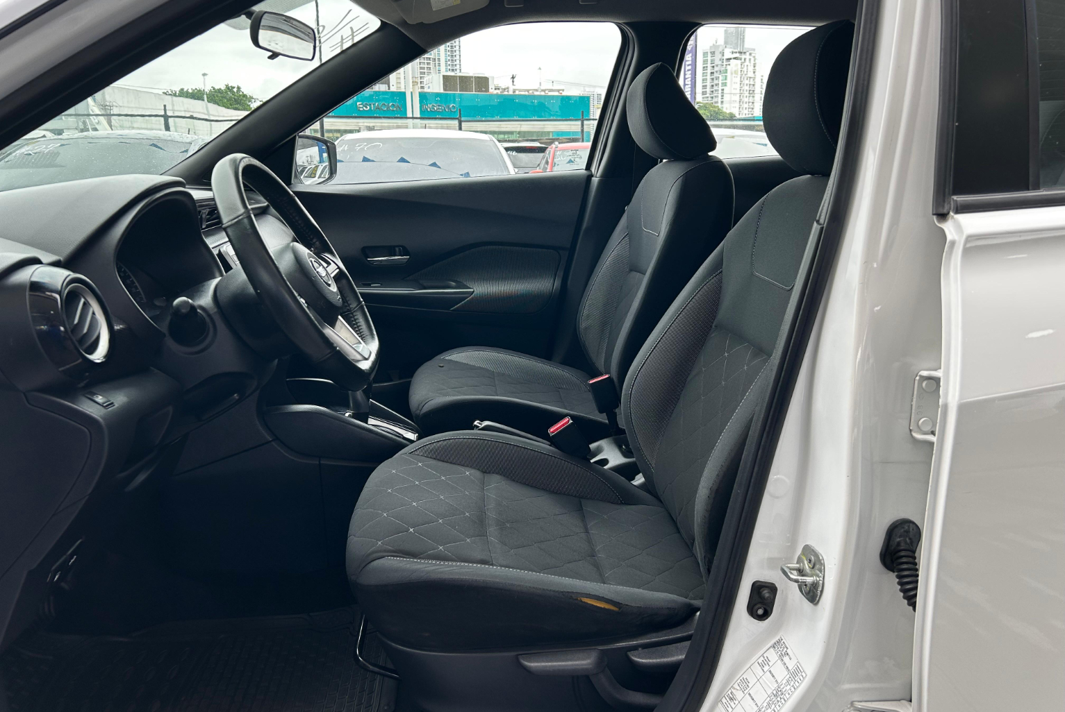 Nissan Kicks 2019 Automático color Blanco, Imagen #8