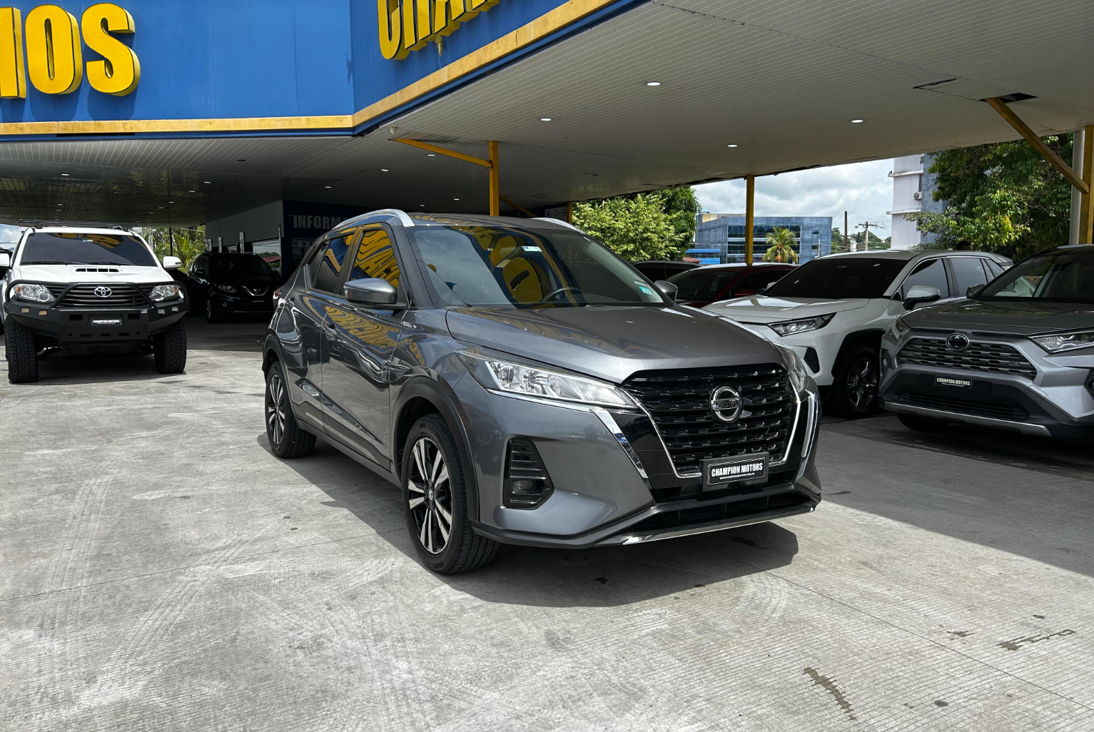 Nissan Kicks 2022 Automático color Gris, Imagen #3
