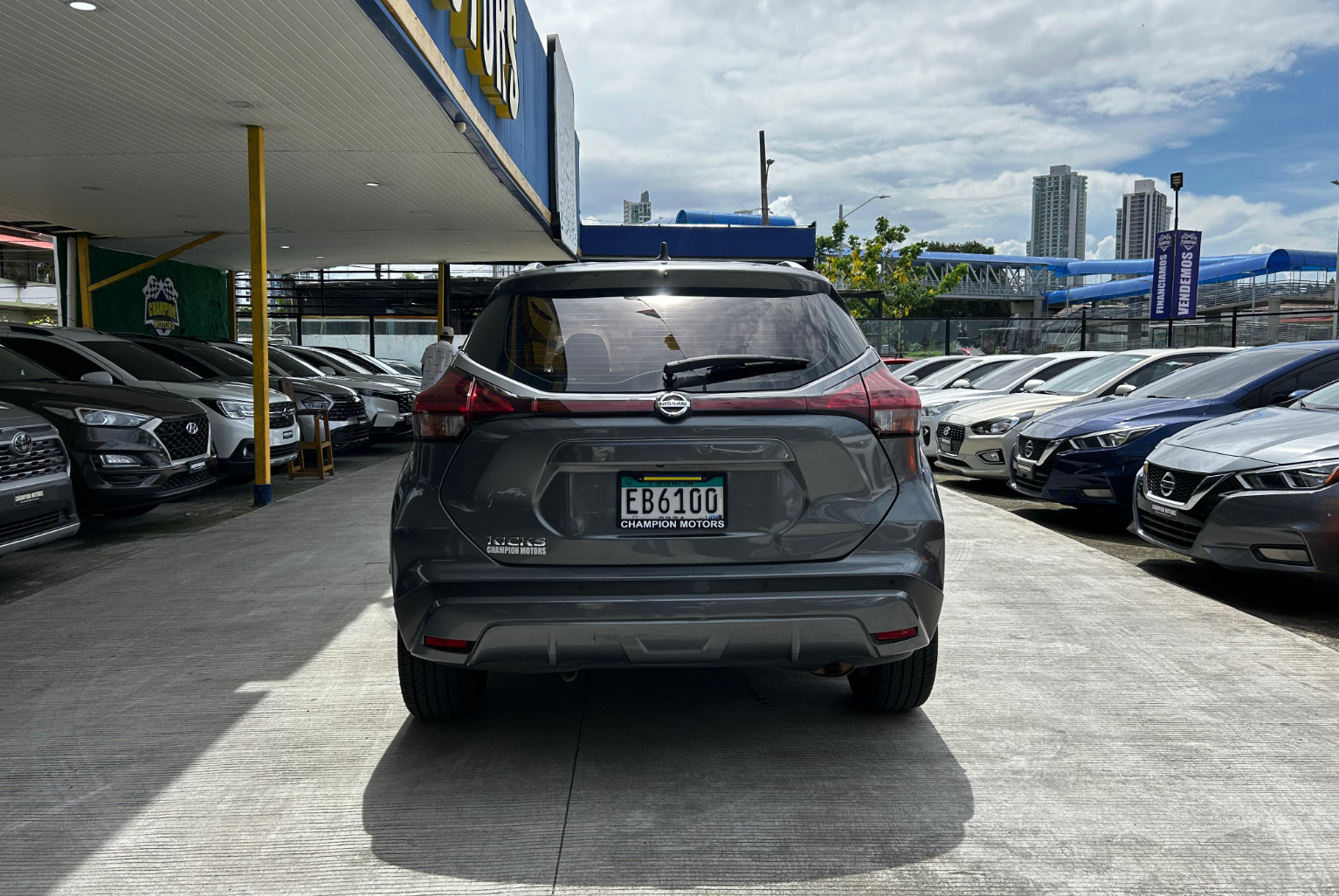 Nissan Kicks 2022 Automático color Gris, Imagen #5