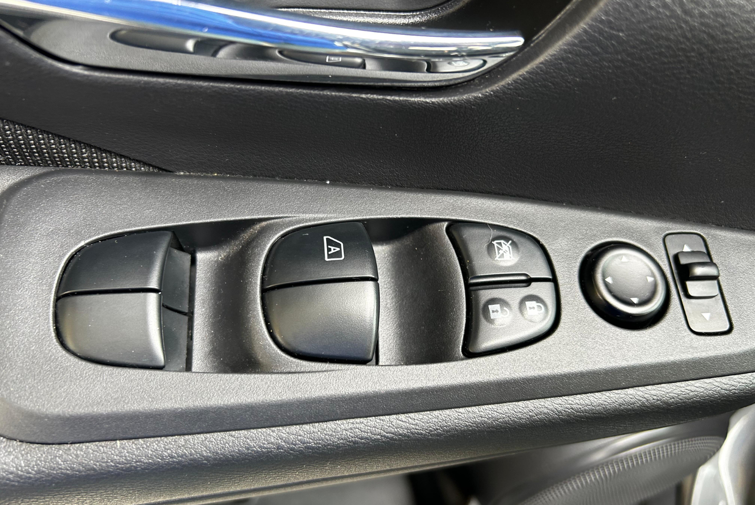 Nissan Kicks 2023 Automático color Gris, Imagen #11