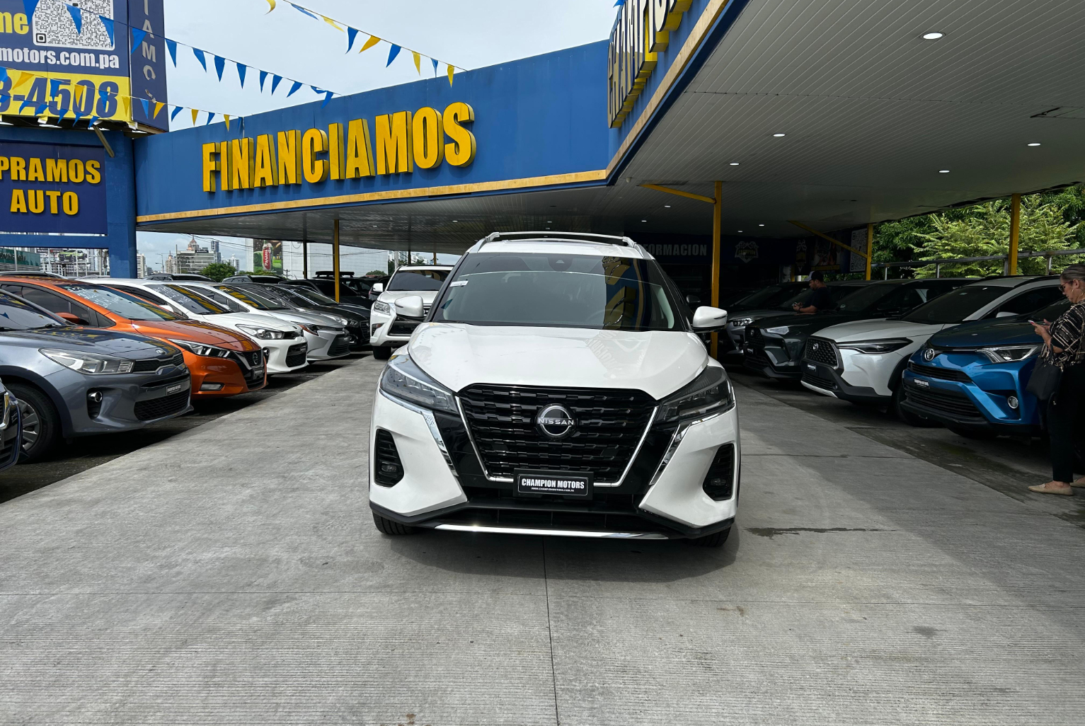 Nissan Kicks 2023 Automático color Blanco, Imagen #2