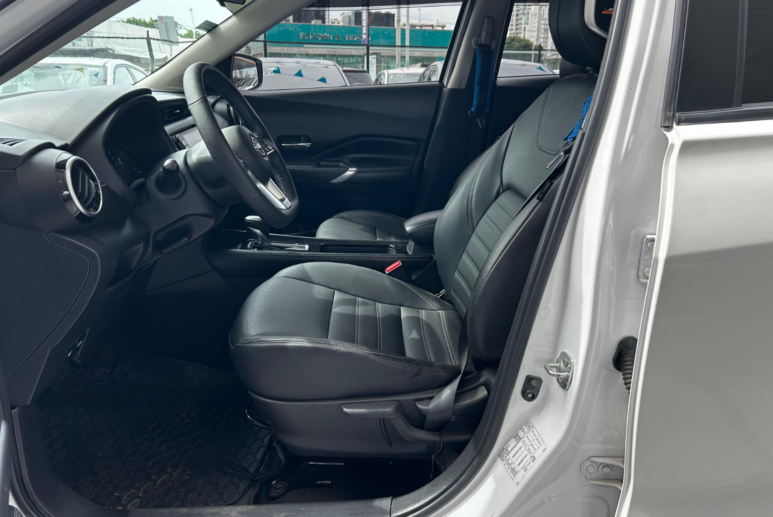 Nissan Kicks 2023 Automático color Blanco, Imagen #7