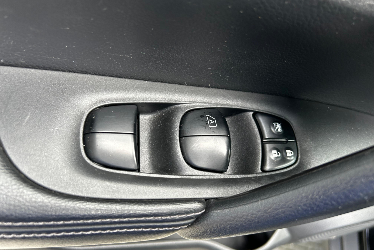 Nissan X-Trail 2018 Automático color Negro, Imagen #10