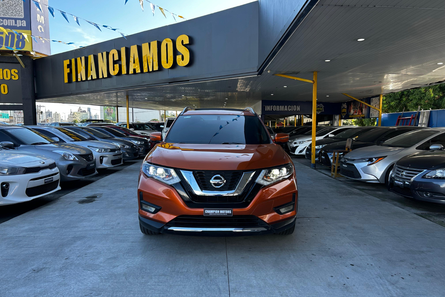 Nissan X-Trail 2021 Automático color Naranja, Imagen #2