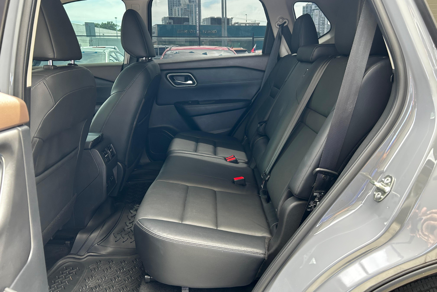 Nissan X-Trail 2026 Automático color Gris, Imagen #11