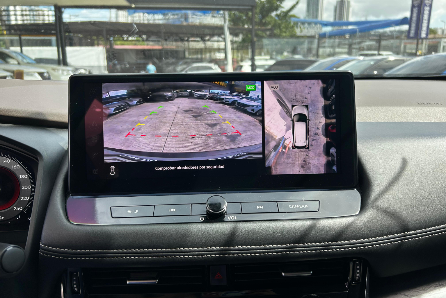 Nissan X-Trail 2026 Automático color Gris, Imagen #15