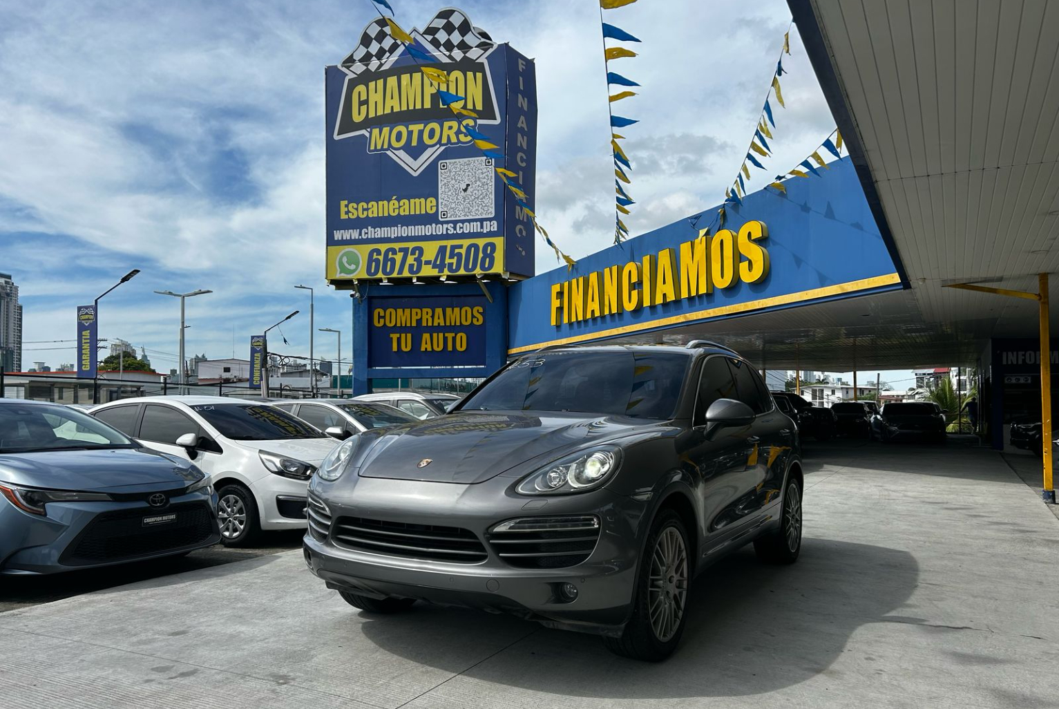 Porsche Cayenne 2012 Automático color Plateado, Imagen #1