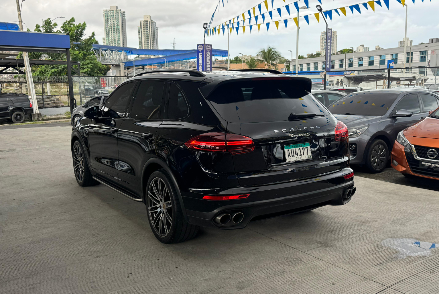 Porsche Cayenne 2015 Automático color Negro, Imagen #6