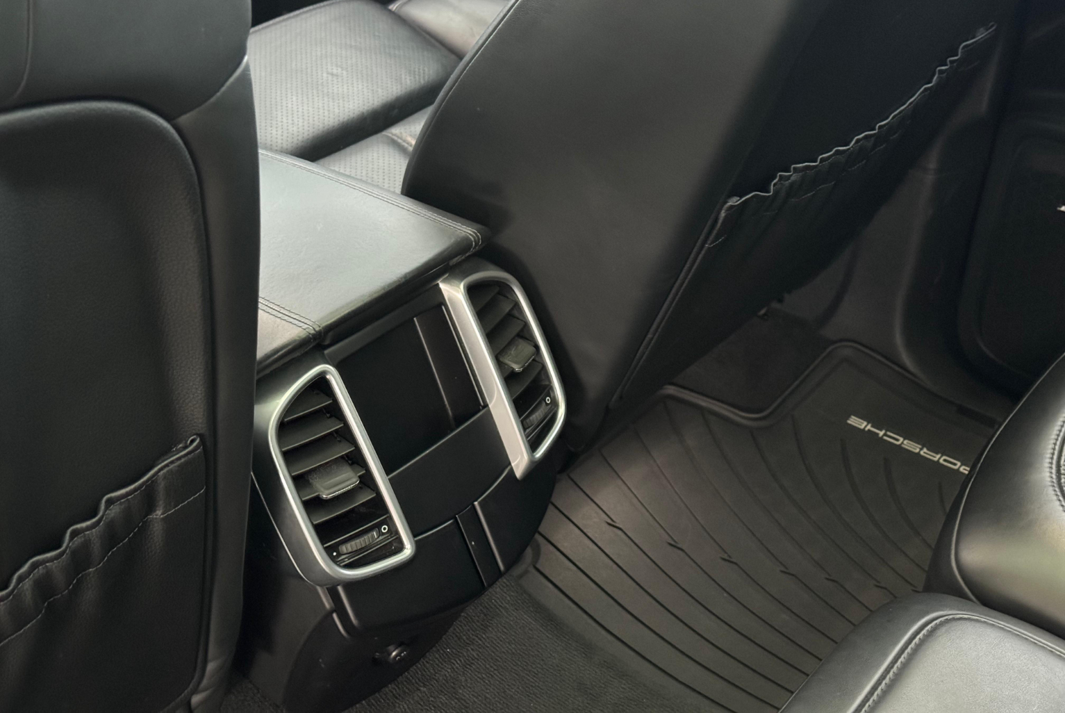 Porsche Cayenne 2015 Automático color Negro, Imagen #12