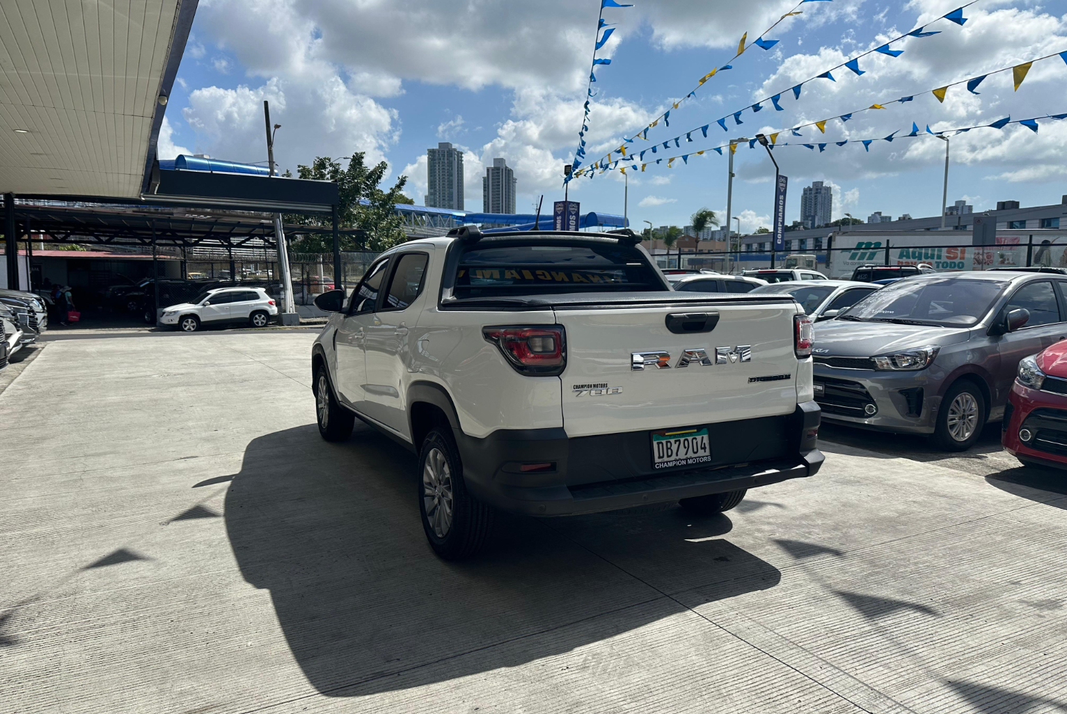 Ram Ram 700 2023 Manual color Blanco, Imagen #6