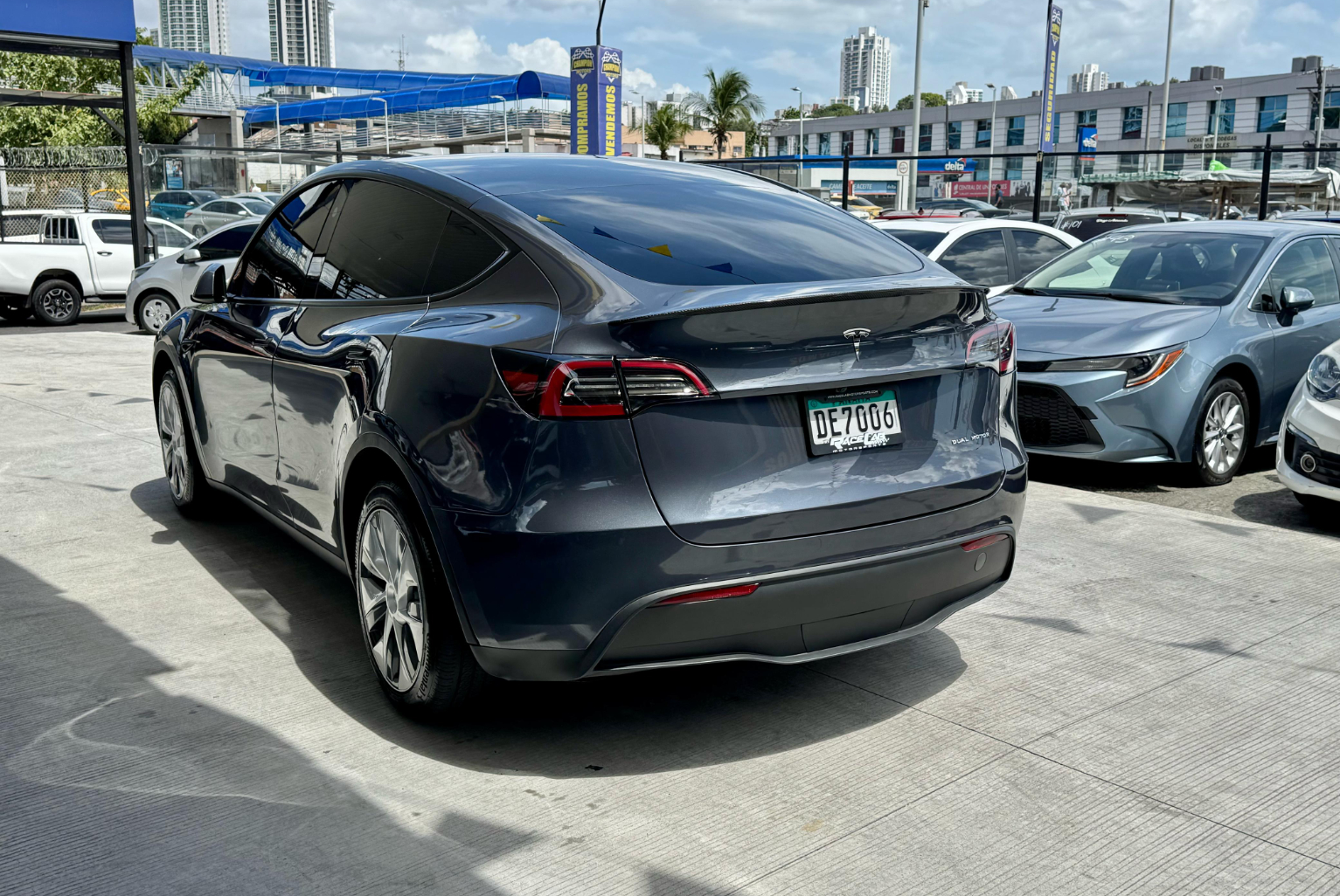 Tesla Y 2023 Automático color Gris, Imagen #4