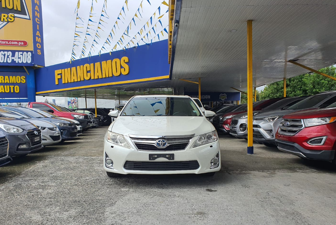 Toyota Camry 2013 Automático color Blanco, Imagen #2